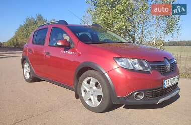 Внедорожник / Кроссовер Renault Sandero StepWay 2013 в Киеве