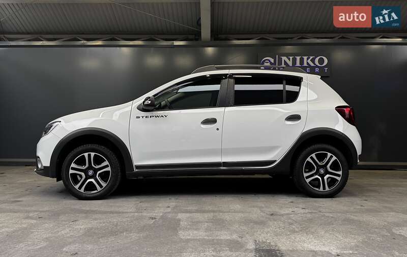 Хэтчбек Renault Sandero StepWay 2020 в Киеве