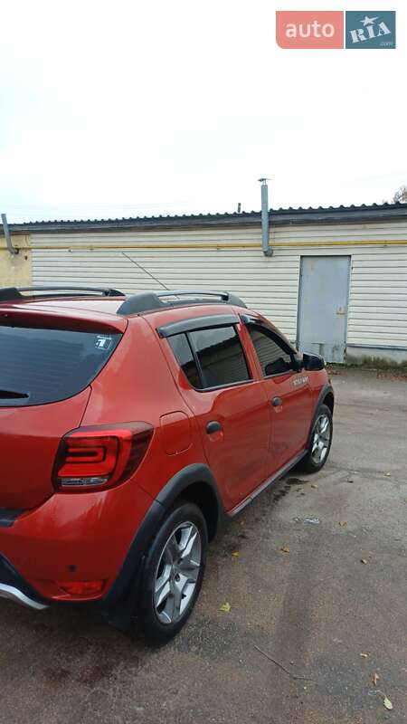 Хэтчбек Renault Sandero StepWay 2020 в Конотопе фото 3 Хэтчбек Renault Sandero StepWay 2020 в Конотопе