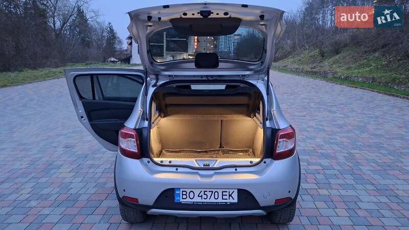 Хэтчбек Renault Sandero StepWay 2016 в Тернополе фото 15 Хэтчбек Renault Sandero StepWay 2016 в Тернополе
