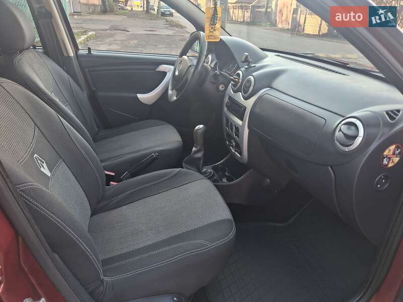 Внедорожник / Кроссовер Renault Sandero StepWay 2011 в Кривом Роге