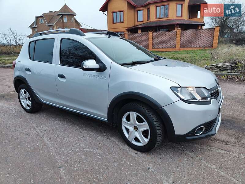 Позашляховик / Кросовер Renault Sandero StepWay 2015 в Кролевці