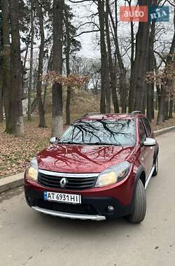 Внедорожник / Кроссовер Renault Sandero StepWay 2012 в Ивано-Франковске