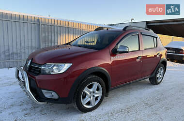 Хэтчбек Renault Sandero StepWay 2017 в Виннице