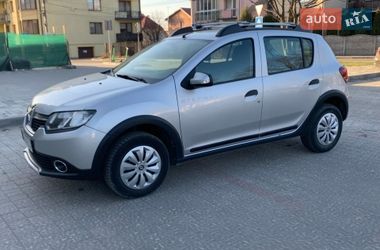 Позашляховик / Кросовер Renault Sandero StepWay 2015 в Львові