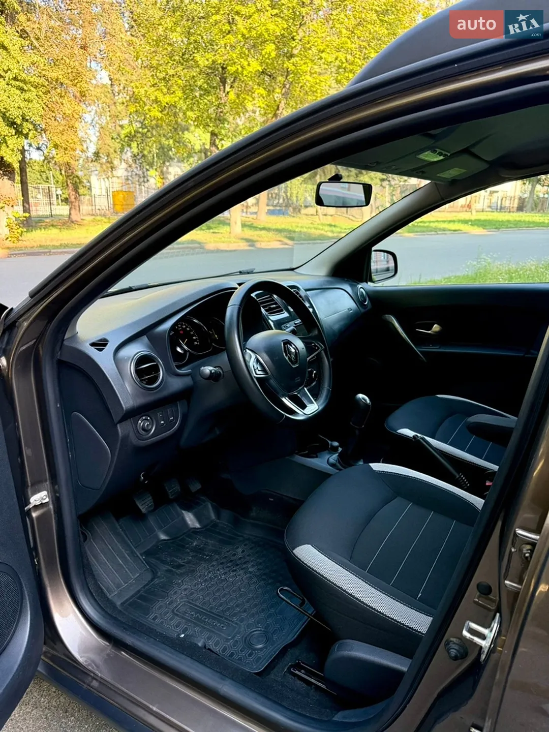 2019 Renault Sandero - мініатюра 12