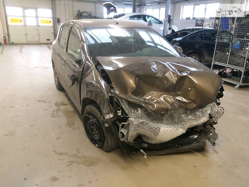 Хетчбек Renault Sandero 2019 в Ужгороді фото 4 Хетчбек Renault Sandero 2019 в Ужгороді