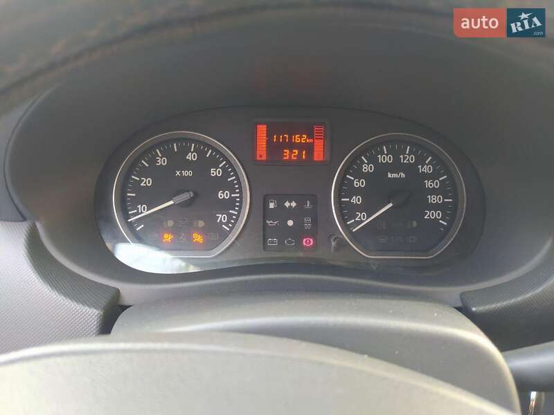 Хетчбек Renault Sandero 2012 в Краматорську