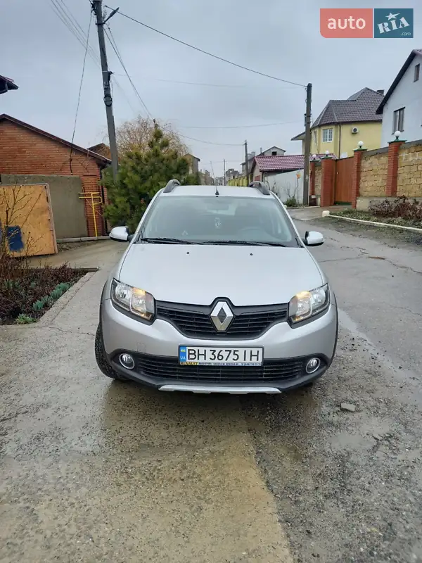 Renault Sandero 2014