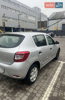 Хэтчбек Renault Sandero 2013 в Харькове