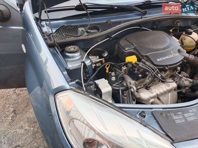 Хэтчбек Renault Sandero 2010 в Одессе