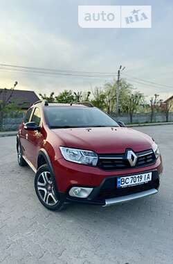 Хетчбек Renault Sandero 2019 в Городку