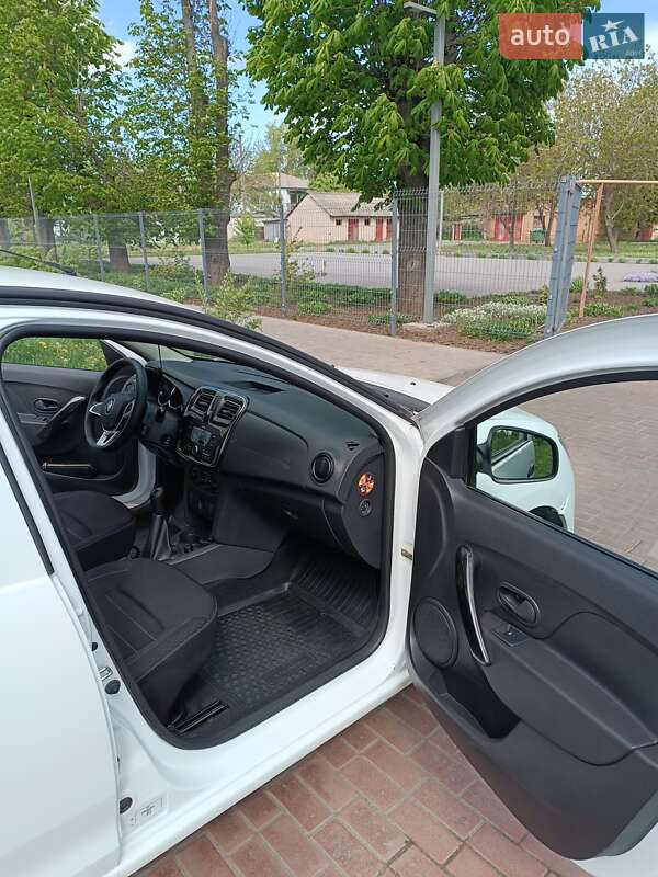 Хэтчбек Renault Sandero 2021 в Днепре