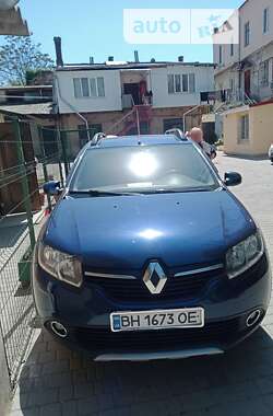 Хэтчбек Renault Sandero 2016 в Одессе