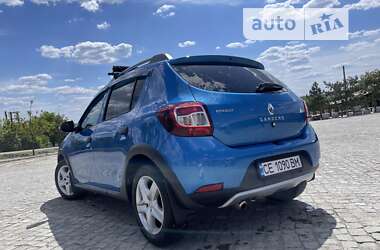 Внедорожник / Кроссовер Renault Sandero 2013 в Черновцах