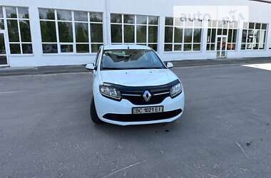 Хэтчбек Renault Sandero 2014 в Киеве