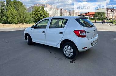 Хэтчбек Renault Sandero 2014 в Киеве