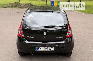 Хэтчбек Renault Sandero 2010 в Киеве