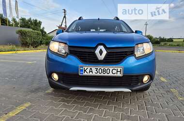 Позашляховик / Кросовер Renault Sandero 2015 в Полтаві