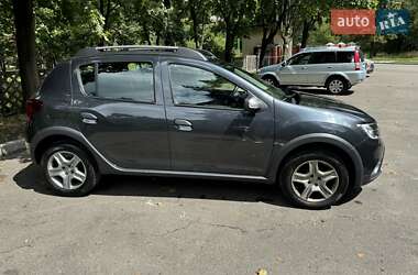Хэтчбек Renault Sandero 2021 в 