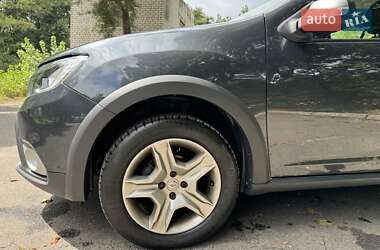 Хэтчбек Renault Sandero 2021 в 