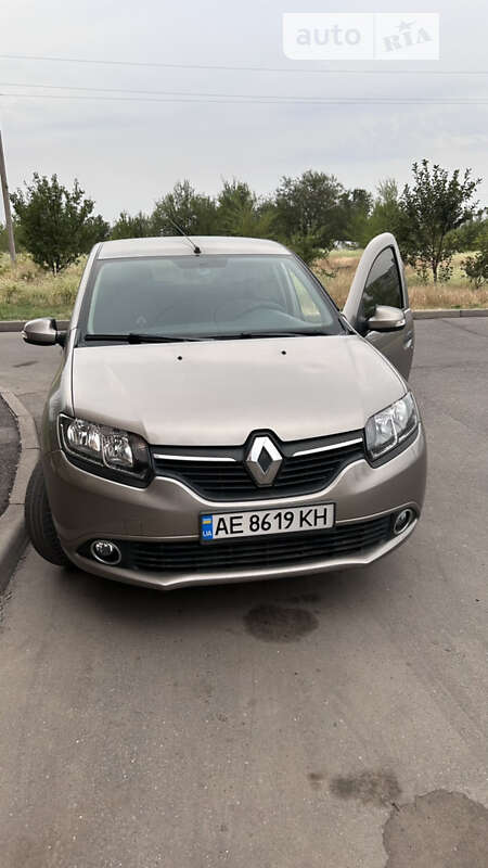 Хэтчбек Renault Sandero 2013 в Кривом Роге