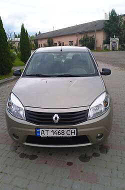 Хетчбек Renault Sandero 2011 в Косові