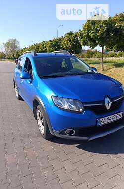 Хэтчбек Renault Sandero 2016 в Киеве