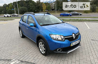 Хэтчбек Renault Sandero 2014 в Львове