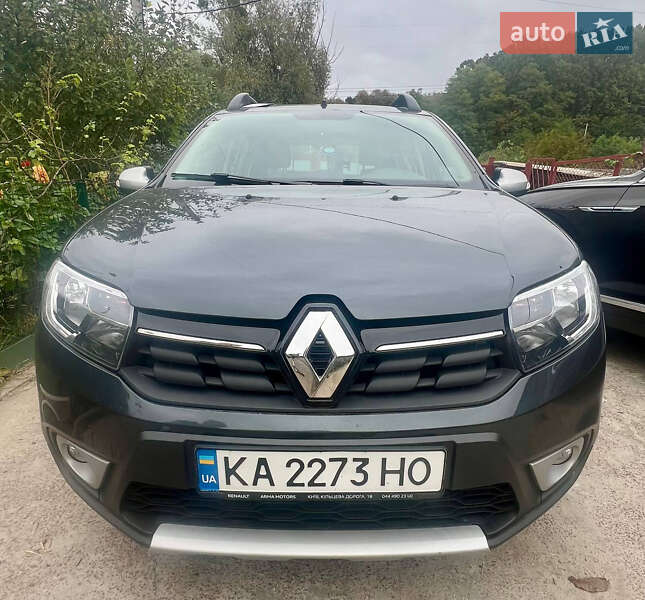 Хэтчбек Renault Sandero 2020 в Петропавловской Борщаговке