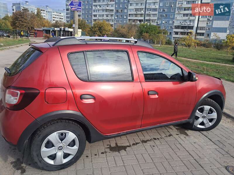 Хетчбек Renault Sandero 2013 в Запоріжжі
