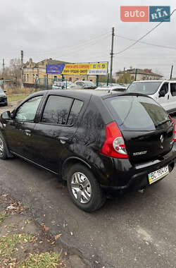 Хэтчбек Renault Sandero 2012 в Сумах