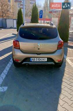 Хетчбек Renault Sandero 2020 в 