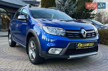 Хэтчбек Renault Sandero 2021 в Львове