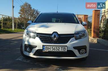 Хэтчбек Renault Sandero 2017 в Раздельной