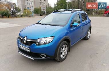 Хетчбек Renault Sandero 2016 в Миколаєві