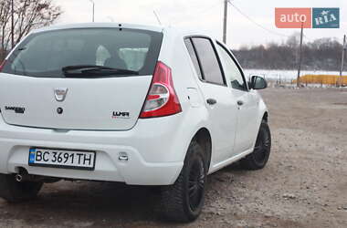 Хетчбек Renault Sandero 2009 в Дрогобичі