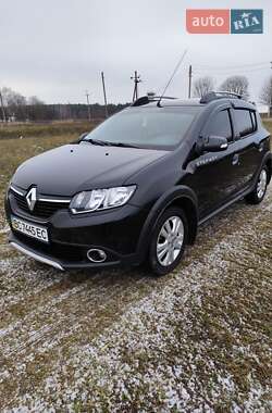 Хетчбек Renault Sandero 2013 в Бродах