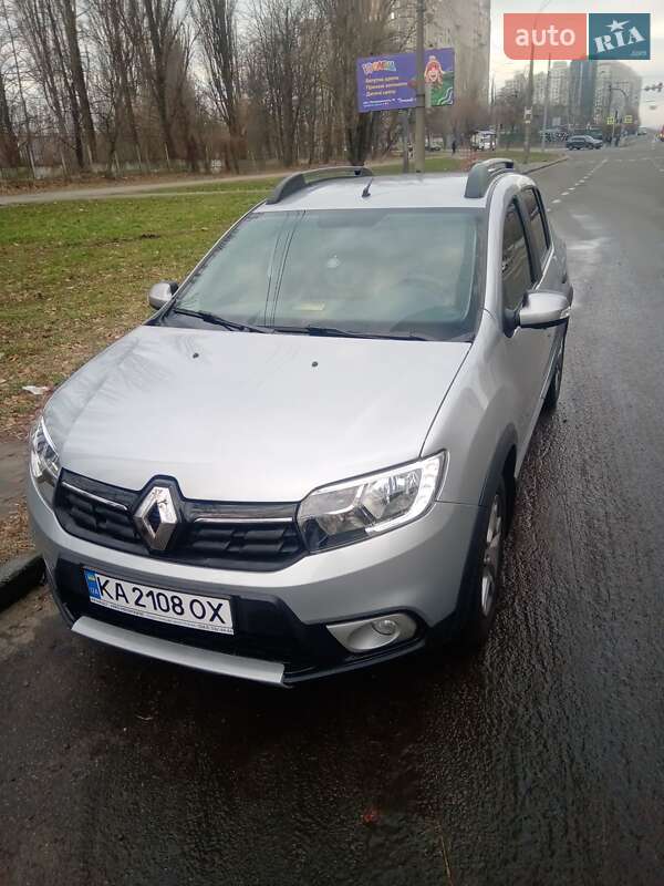 Renault Sandero 2021