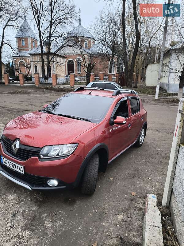 Позашляховик / Кросовер Renault Sandero 2013 в Валках фото 8 Позашляховик / Кросовер Renault Sandero 2013 в Валках