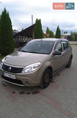 Хэтчбек Renault Sandero 2011 в Косове