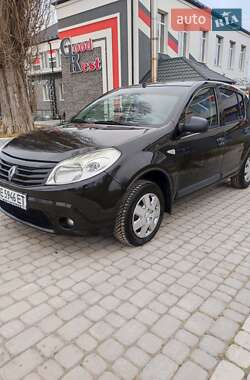 Хетчбек Renault Sandero 2011 в Києві