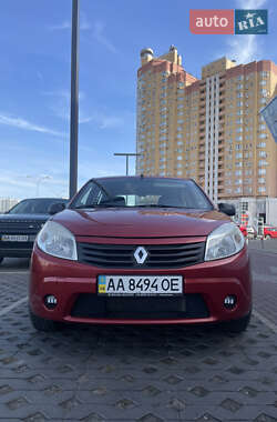 Хэтчбек Renault Sandero 2012 в Киеве