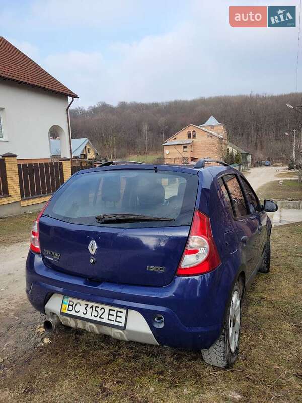 Хэтчбек Renault Sandero 2011 в Львове