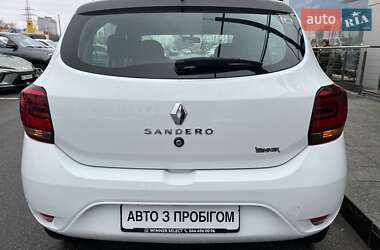 Хетчбек Renault Sandero 2021 в 
