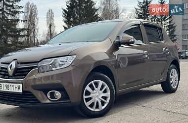 Хетчбек Renault Sandero 2021 в 