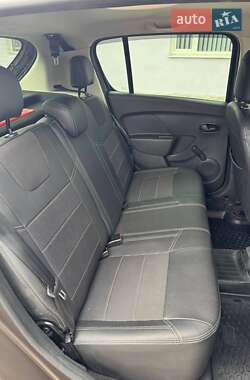 Хетчбек Renault Sandero 2021 в 