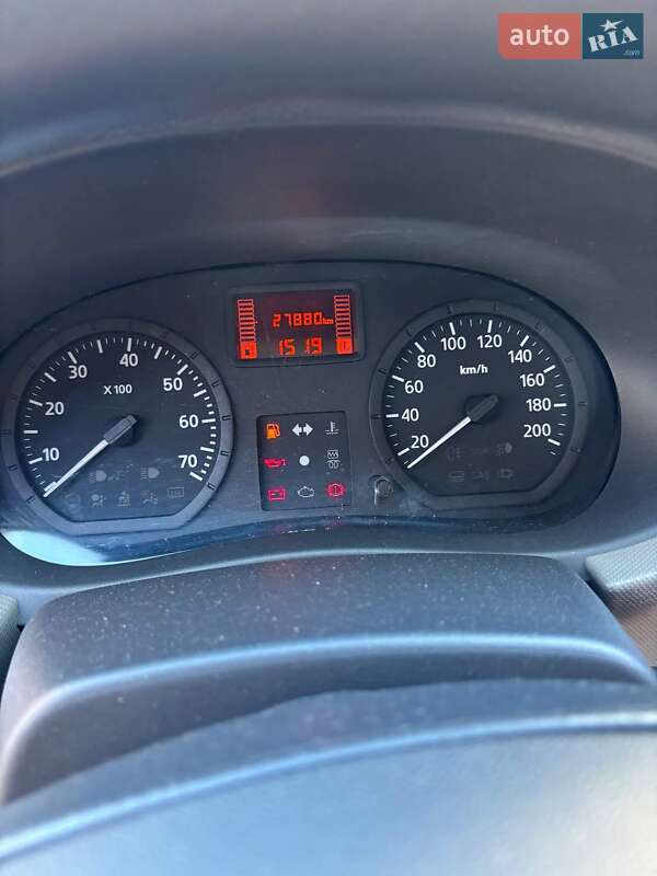 Хэтчбек Renault Sandero 2011 в Бахмаче
