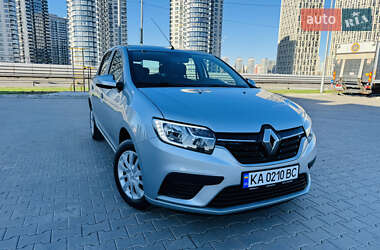 Хетчбек Renault Sandero 2020 в 