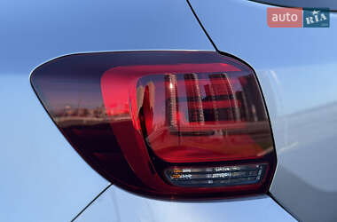 Хетчбек Renault Sandero 2020 в 